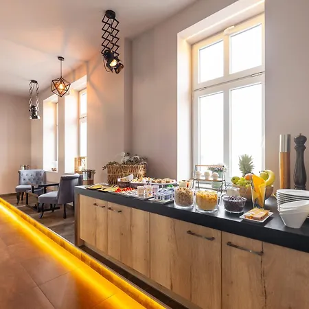 Padre Boutique اوسترافا