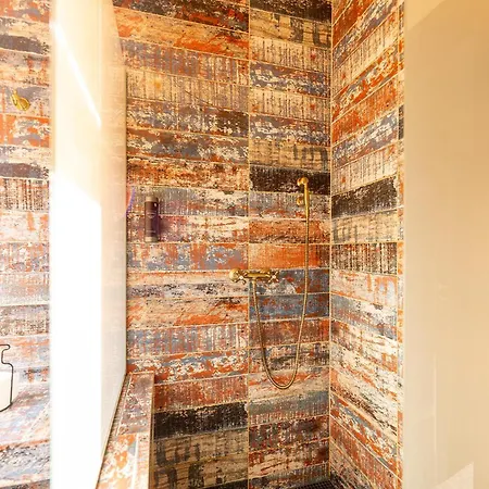 Padre Boutique فندق