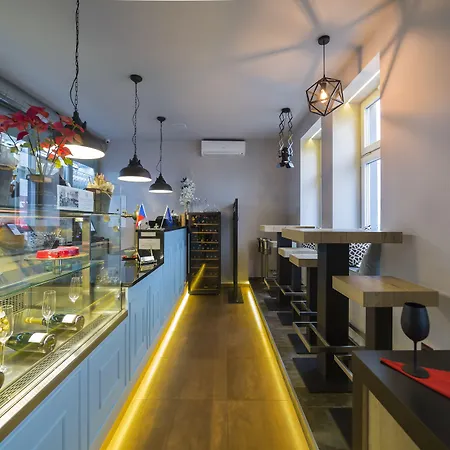 Padre Boutique فندق